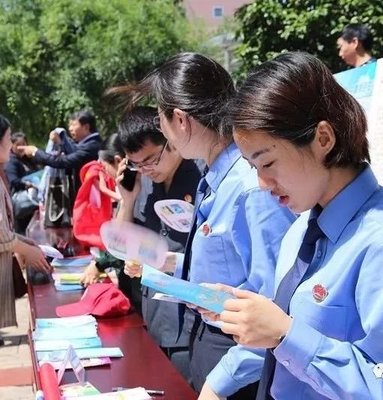 盱眙開展法治宣傳月 百場(chǎng)法治文藝進(jìn)社區(qū)，環(huán)保咨詢服務(wù)暖人心